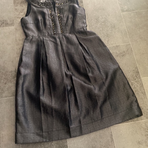 Maggy London - Picture 13 of 13